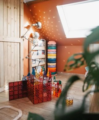 🎅🎄🎁 52 dní do Vianoc 🎁🎄🎅 Milujeme kombináciu Connetix a Stapelstein v priestore. Krásne ho oživia a zároveň sú skvelým...